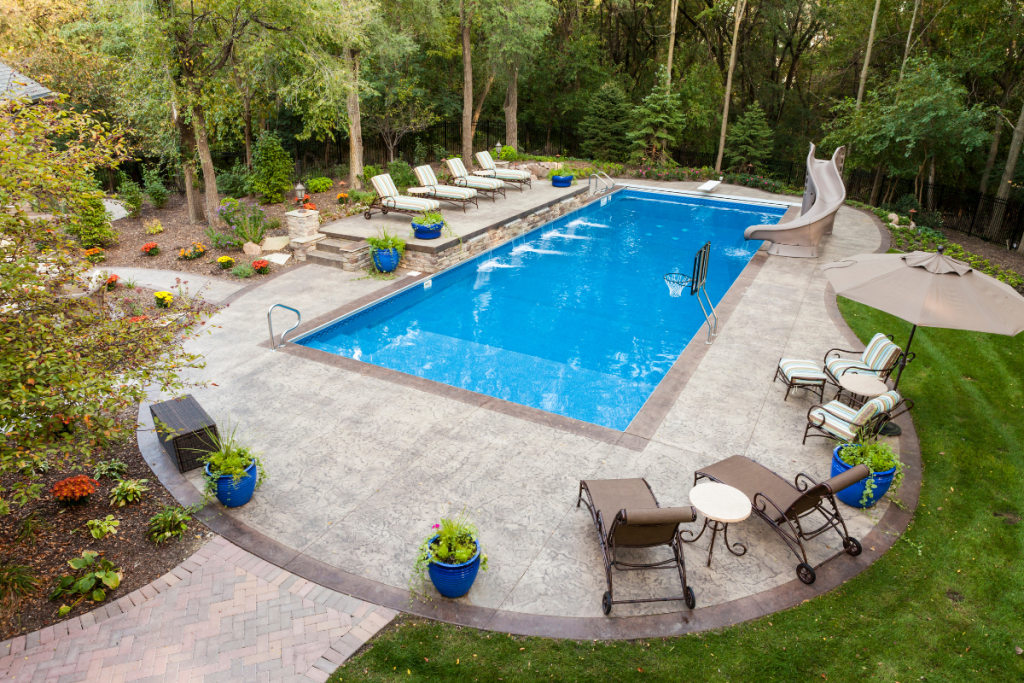 Backyard Design Tips for Pool Owners